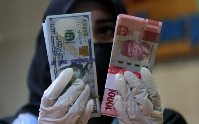 Konversi Kurs Saat Liburan