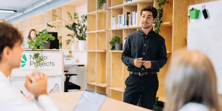 Sustainability Manager: Skill Wajib untuk Masa Depan Karier