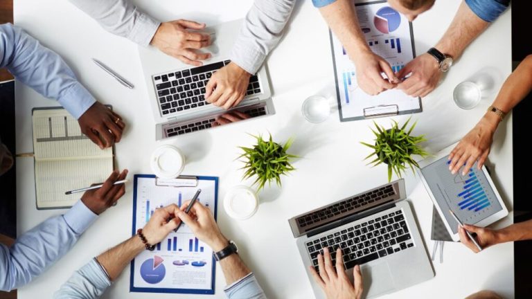 Program Pengembangan Karyawan: Tren Masa Depan dan Transformasi Digital