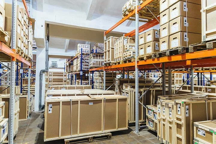 Gudang Logistik