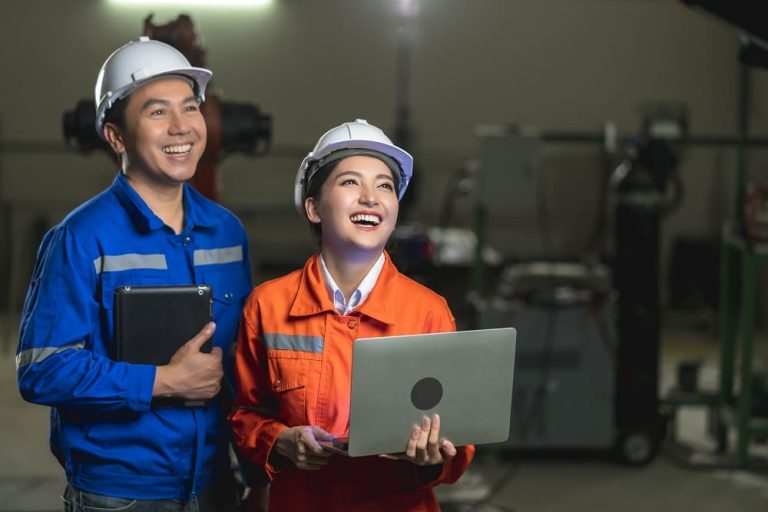 Pekerjaan Staff Operational